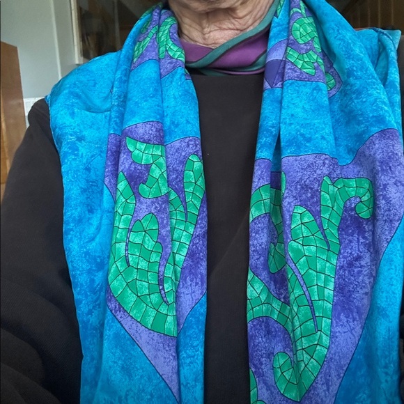 Signed silk Italian SCARF - Picture 10 of 14